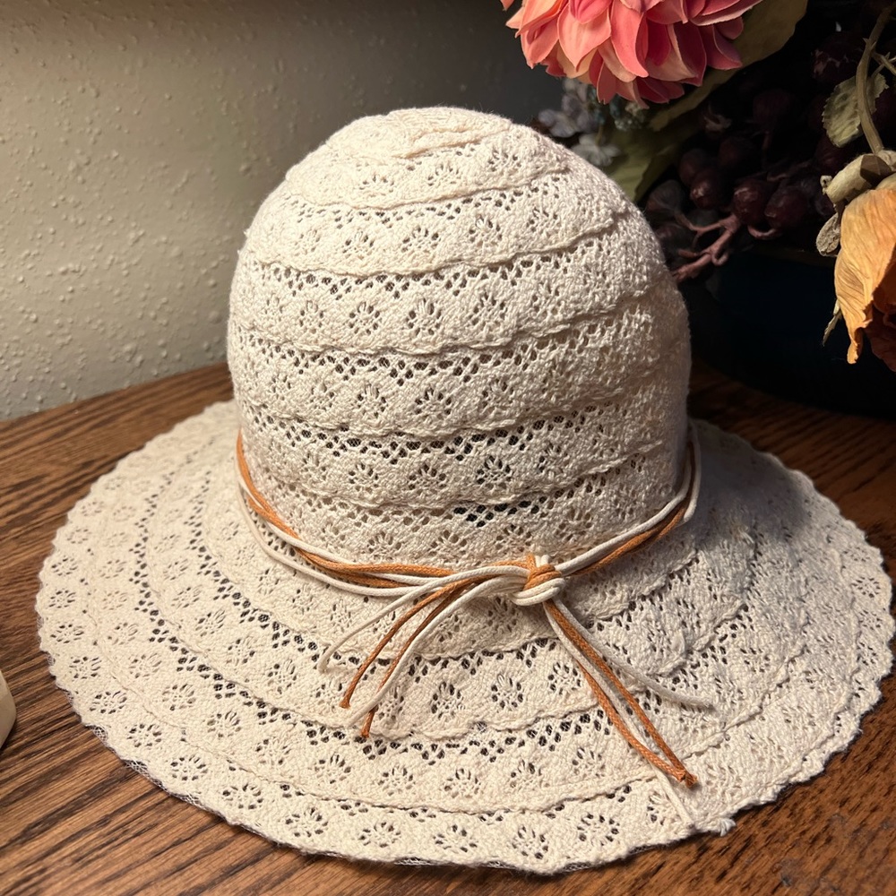 Summer Beach Sun Hat For Women Foldable Floppy Travel Packable UPF Hat.!!